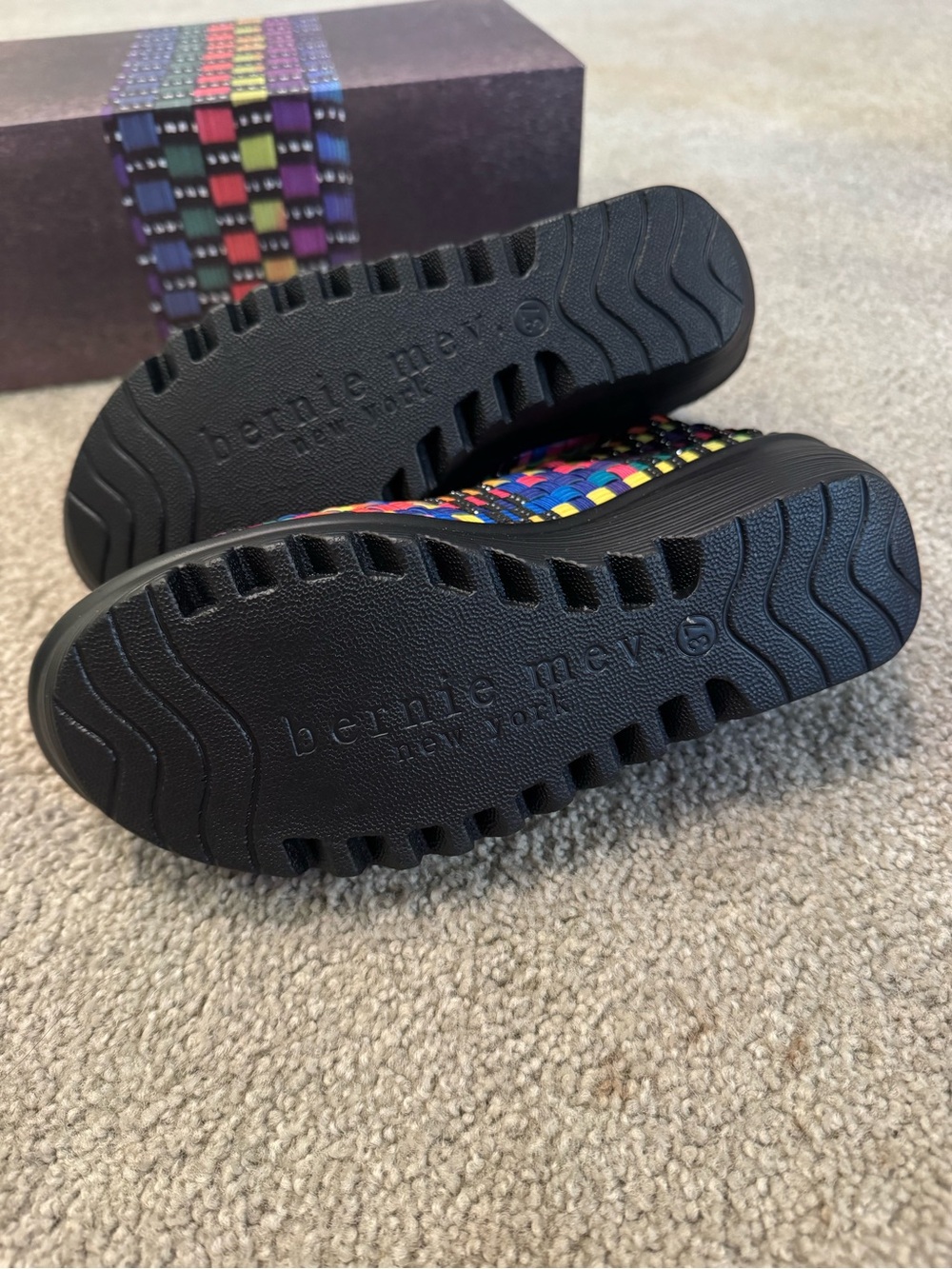 Bernie Mev Lulia Womens Wedge Mary Jane Black Multi Woven Elastic Shoes US 7 - Picture 7 of 8